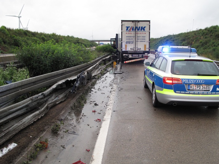 POL-HI: Erneuter Unfall im Baustellenbereich der BAB 7