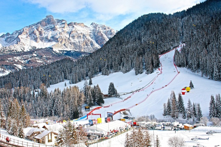 Wintersportprofis läuten Skisaison ein / Wintersport-Weltcups starten am 17. Dezember