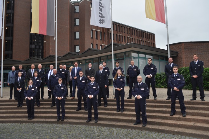 POL-HS: 18 neue Polizistinnen und Polizisten für die Kreispolizeibehörde Heinsberg