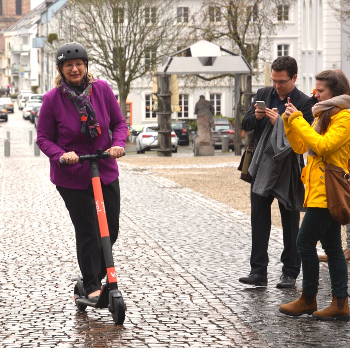 Deutschland steigt auf - E-Scooter von VOI auf der Verkehrsministerkonferenz