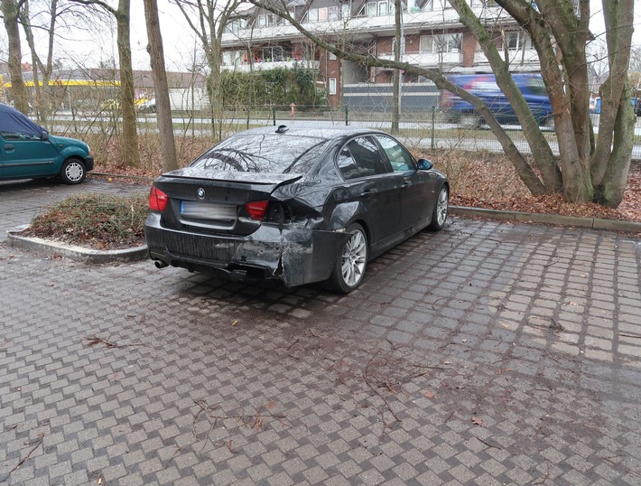 POL-DEL: Stadt Delmenhorst: Zeugen nach Verkehrsunfall in der Bremer Straße gesucht