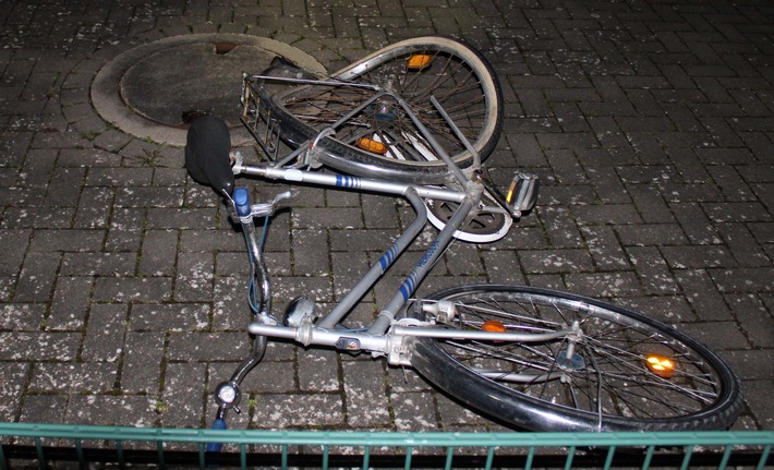 POL-WAF: Wadersloh-Liesborn. Unfallbeteiligter ließ Fahrrad zurück und flüchtete zu Fuß