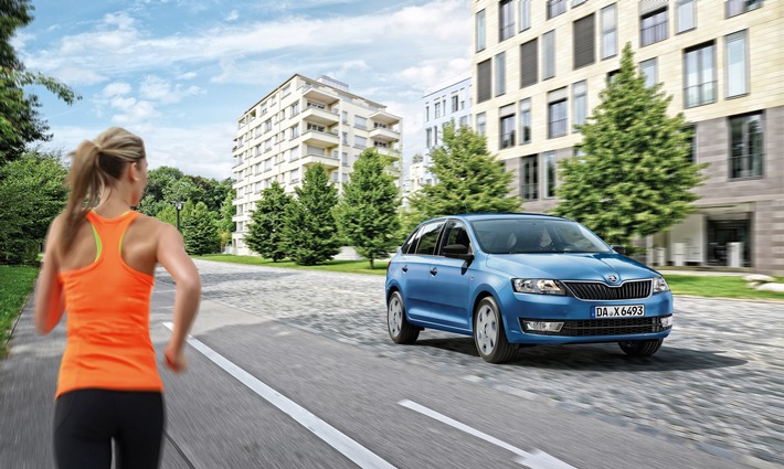 SKODA läutet mit Sondermodell Rapid Spaceback Cool Edition den Sommer ein (FOTO)