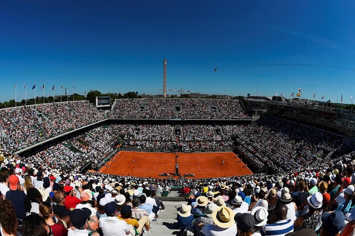 Tennis Roland Garros: Alle Topspiele der French Open mit HD+ und Eurosport in UHD sehen