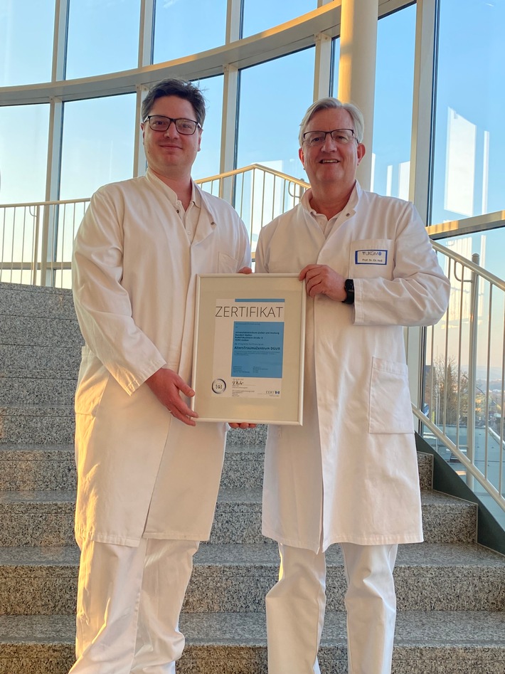 Erneute Auszeichnung für Qualität im AltersTraumaZentrum am UKGM Gießen