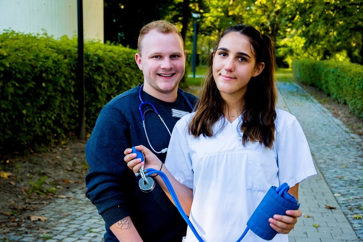 Von Gesundheitsberufen bis hin zum Informatiker oder Koch: Das Klinikum Ingolstadt bietet Berufsvielfalt