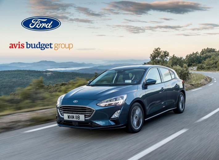 Avis Budget Group und Ford arbeiten in Europa zusammen: digital vernetzte Fahrzeuge für besseren Vermietungs-Service / Rund 14.000 Fahrzeuge der Marke Ford werden innerhalb der europäischen Flotte der Avis Budget Group digital vernetzt. Dies hat die Avis Budget Group heute in Abstimmung mit Ford bekanntgegeben. Digital vernetzte Fahrzeuge sollen es Avis-Kunden ermöglichen, den gesamten Mietvorgang ganz einfach per Smartphone über die mobile Avis-App zu verwalten - einschließlich der Auswahl des Fahrzeugtyps, den sie mieten möchten, sowie der Aktualisierung und der Verlängerung der Mietdauer. Selbst die Rückgabe eines Mietfahrzeugs erfolgt künftig automatisiert über die vernetzte Technologie. Weiterer Text über ots und www.presseportal.de/nr/6955 / Die Verwendung dieses Bildes ist für redaktionelle Zwecke honorarfrei. Veröffentlichung bitte unter Quellenangabe: "obs/Ford-Werke GmbH"