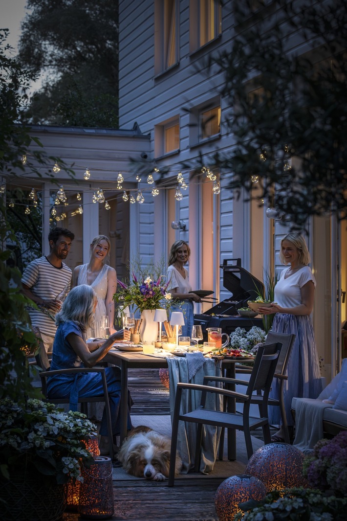 Lange Einkaufsnacht in Rain – Dehner lädt am 30. Mai zum Late-Night-Shopping in den Blumenpark ein