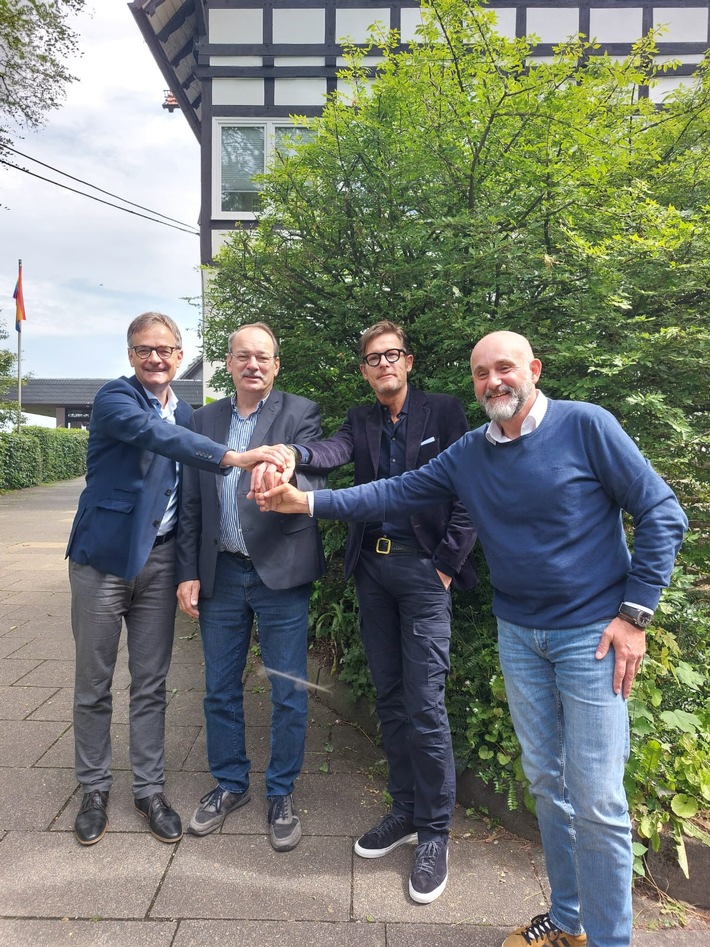 Krombacher Brauerei und Sauerländischer Gebirgsverein starten langfristige Partnerschaft