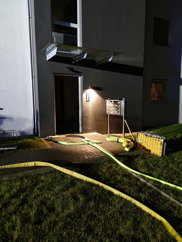 FW-DT: Feuer im Badezimmer - Rauchmelder retten zwei Leben