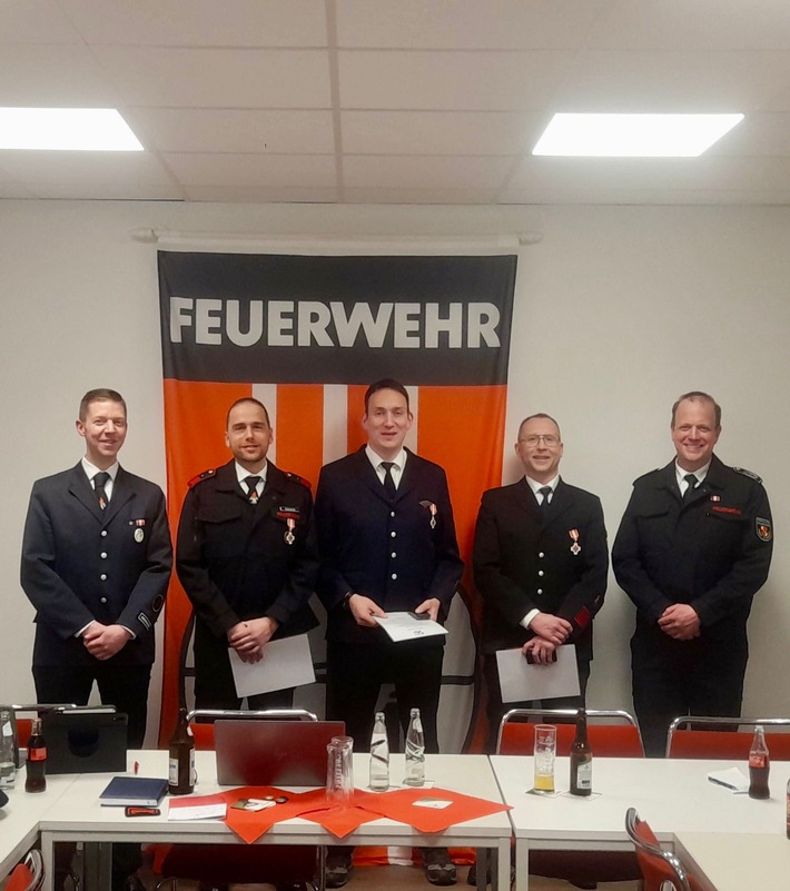 FF Olsberg: Löschgruppe Elpe zieht Bilanz für 2025