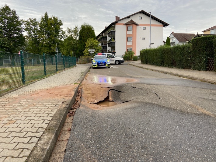 POL-PDNW: Wasserrohrbruch in der Ludwig-Maier-Straße in Grünstadt