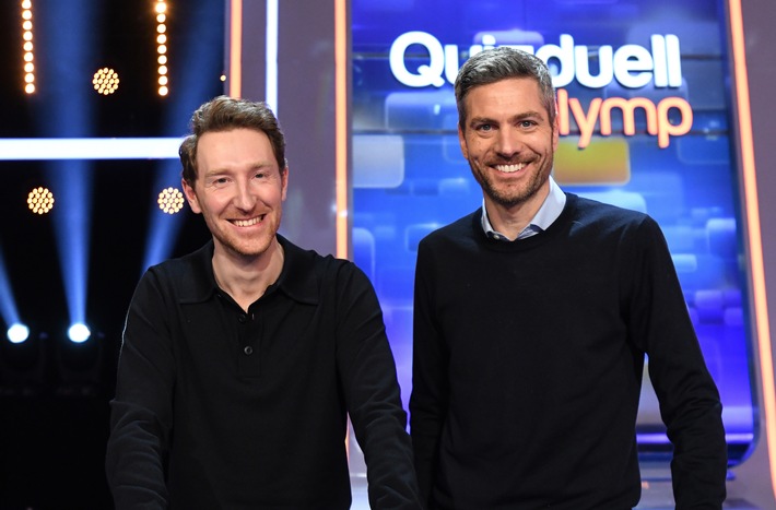 Nachrichtenköpfe gegen den Olymp: Louis Klamroth und Ingo Zamperoni bei Esther Sedlaczek | "Quizduell-Olymp" am Freitag, 12. Mai, 18:50 Uhr im Ersten