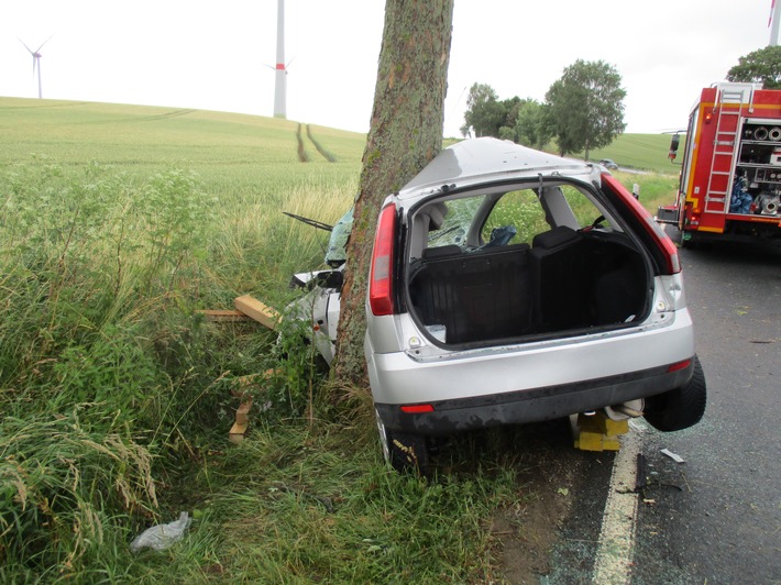 POL-HI: Verkehrsunfall mit schwerverletzter Person