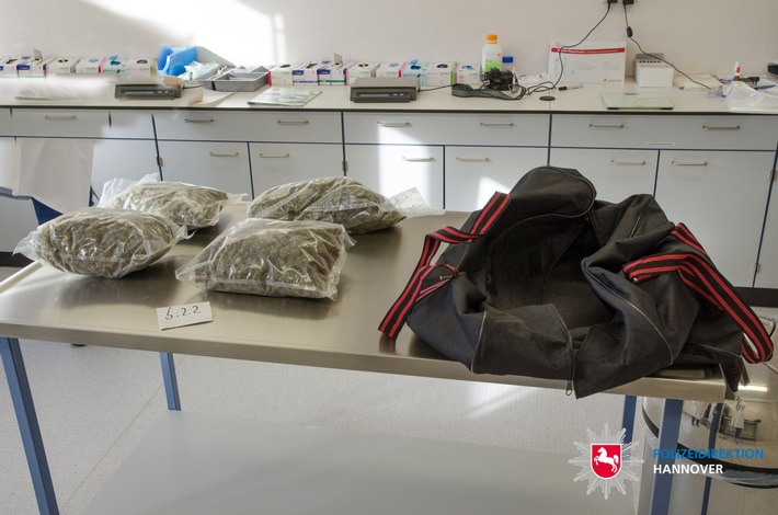 POL-H: Ermittlungserfolg der Staatsanwaltschaft und Kripo Hannover - Über 30 Kilogramm Betäubungsmittel beschlagnahmt