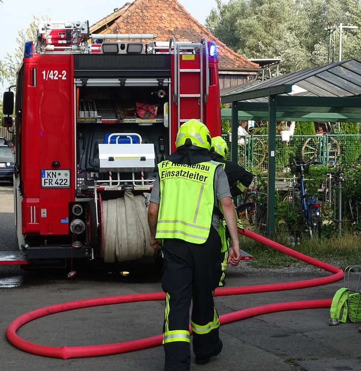 FW Reichenau: Bahnunfall - Person von Zug erfasst, Bahnhof, Reichenau-Lindenbühl, 23.07.2023