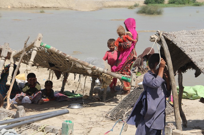 Betroffenen Menschen in Pakistan fehlt es an dem Nötigsten © LandsAid.JPG