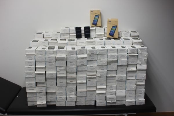 POL-PDWO: Polizei stellt 440 Smartphones sicher