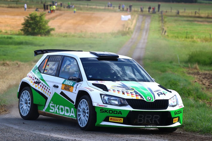 Platz zwei: SKODA AUTO Deutschland Pilot Kreim baut Meisterschaftsführung aus (FOTO)