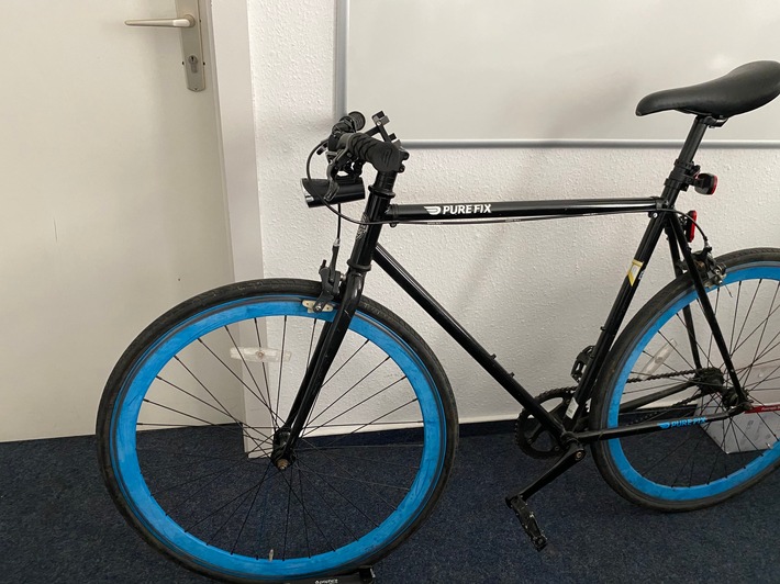 POL-E: Essen: Polizei sucht Eigentümer eines PURE FIX Herrensportrades