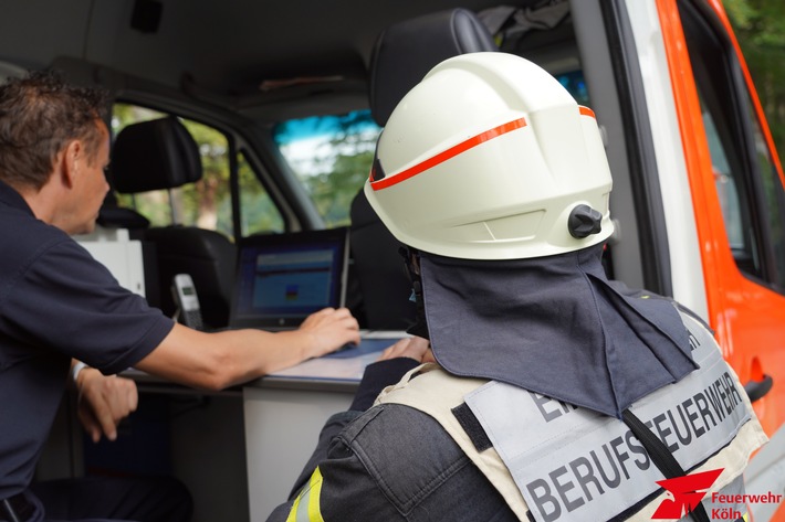 FW Köln: Erneuter Chemieeinsatz für die Feuerwehr Köln