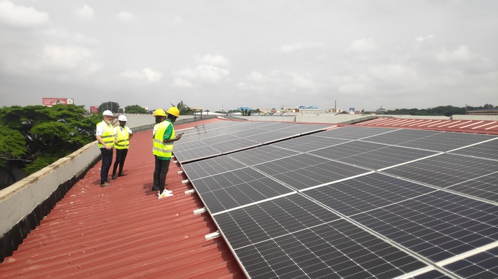 Investitionen mit Impact: Stiftung CEI Africa unterstützt EWIA bei Solarfinanzierungen in Afrika