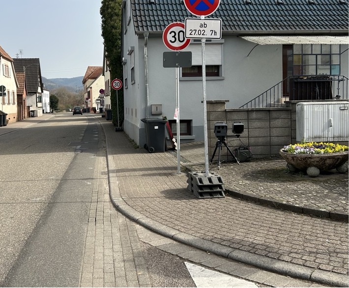 POL-PDLD: Annweiler - Geschwindigkeitskontrolle Queichhambach