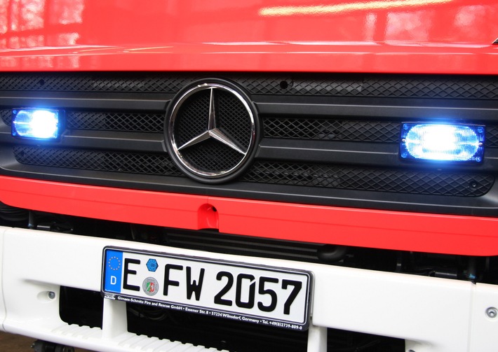 FW-E: Feuerwehrfahrzeuge mit neuen KFZ-Kennzeichen unterwegs