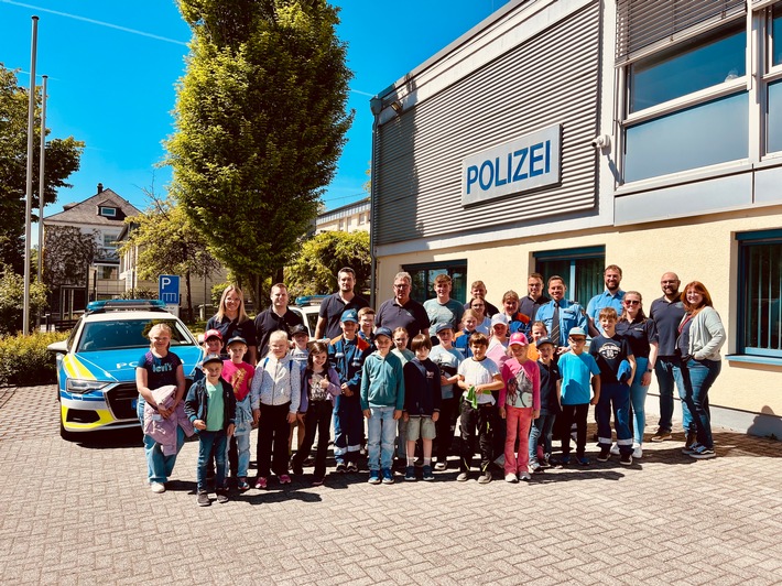 POL-PDMT: Kinder- und Jugendfeuerwehr Hartenfels zu Gast bei der Polizeiinspektion Westerburg