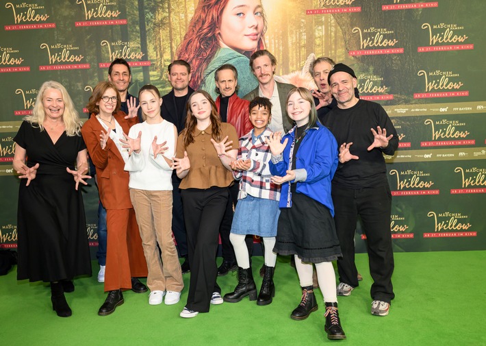 "Kommt ihr Geister, kommt ihr Feen! / Schließt mit uns den Kreis!" / EIN MÄDCHEN NAMENS WILLOW feiert zauberhafte Premiere in München