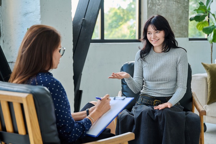 Transaktionsanalyse - die Ebenen der Kommunikation neu justieren / Mit Psychotherapie das Kind-Ich und Erwachsenen-Ich in Einklang bringen