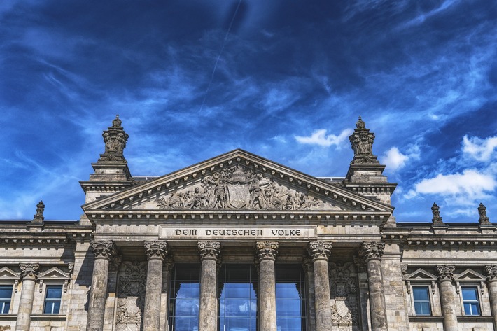 Kein Werbeverbot für E-Zigaretten - Anhörung im Bundestag sollte Chancen der E-Zigarette diskutieren