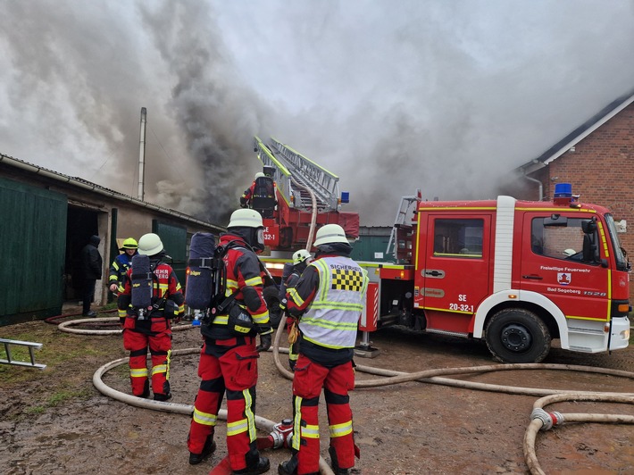 FW Bad Segeberg: Freiwillige Feuerwehr Bad Segeberg in den letzten Tagen stark gefordert!