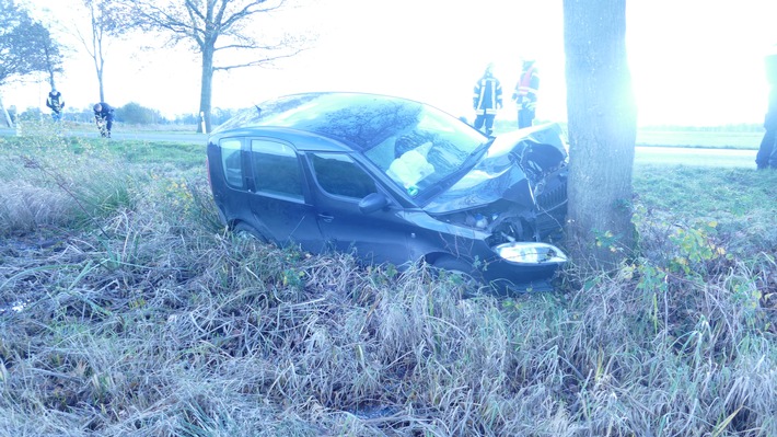 POL-CUX: Verkehrsunfall zwischen Bülkau und Oppeln - Fahrzeugführer schwer verletzt