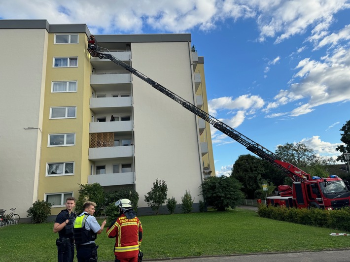 FW Düren: Einsätze im Minutentakt: Drei Brände zeitgleich erfolgreich bekämpft