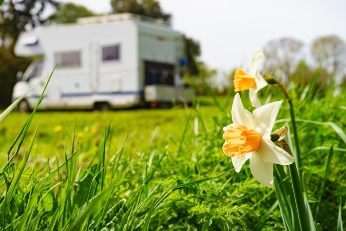 Frühjahrsputz fürs Wohnmobil: Mit dem ADAC in die Campingsaison starten