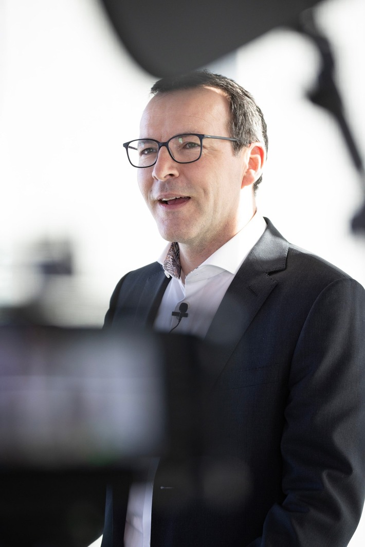 Communiqué de presse: Le membre de la direction Christian Manser quitte Abraxas