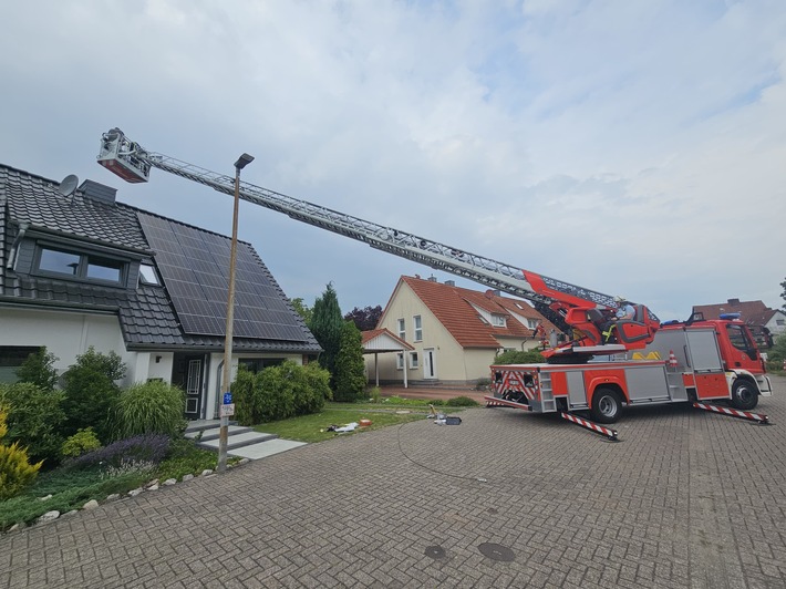 FW Celle: Tierrettung aus Schornstein