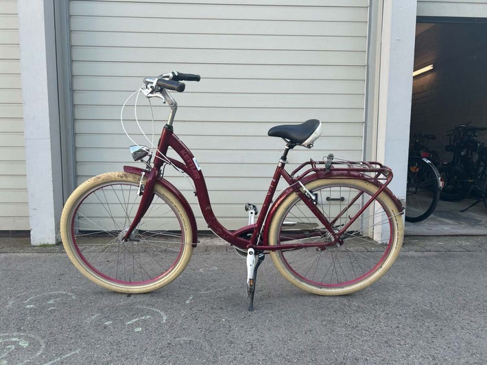 POL-LIP: Lemgo. Fahrrad gefunden - Polizei sucht Eigentümer.