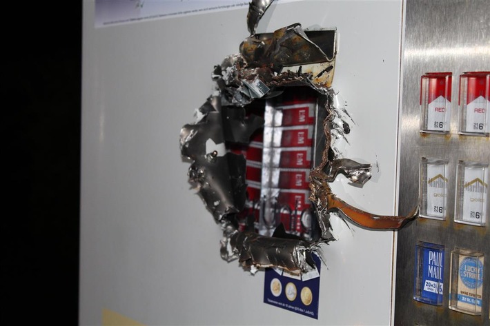 POL-PPKO: Zigarettenautomat aufgebrochen - Täter flüchten