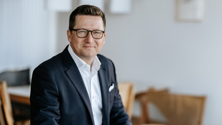 Der größte Denkfehler von Unternehmern: Sven Lorenz verrät, warum die eigene Firma keine finanzielle Zukunftssicherung garantiert und wie es besser geht
