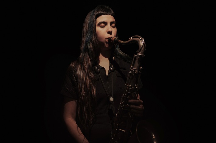 55. NEWJazz Meeting: SWR Kultur bietet Saxofonistin Camila Nebbia Experimentierflächen für einzigartige audiovisuelle Performance
