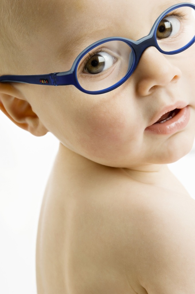 Die neuen JAKO-O Kinderbrillen: für Babys, besondere Kinder und zum Sport (mit Bild)