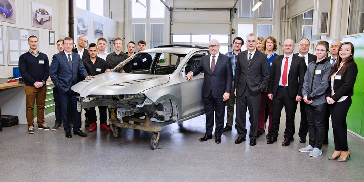 Kompaktes Coupé als Einzelstück: SKODA Lehrlinge bauen ihr Traumauto (FOTO)