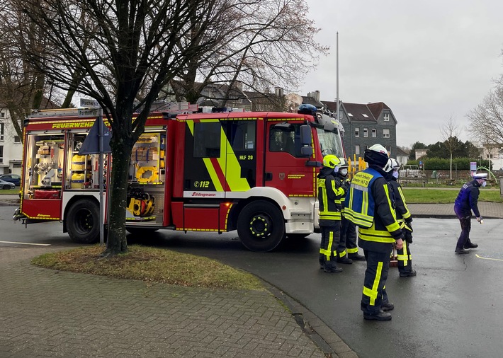 FW-EN: Schwerer Verkehrsunfall Blücherstr. / Potthoffstr.