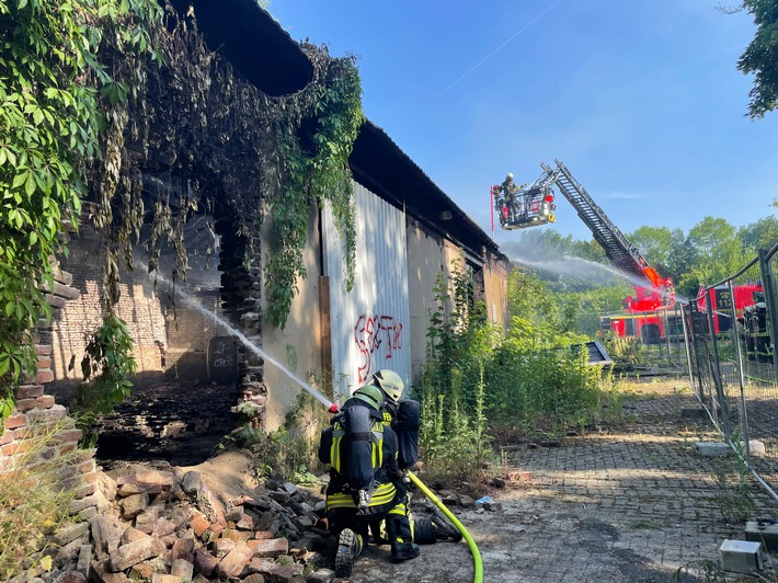 FW-MH: Dachstuhlbrand in Styrum