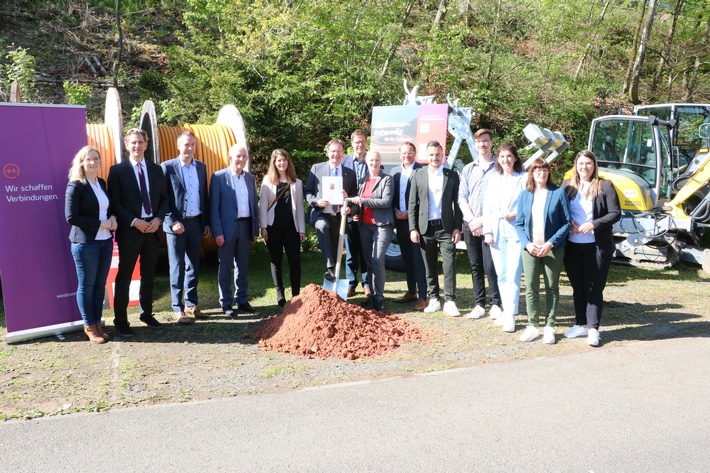 Pressemeldung: Westconnect startet Glasfaserausbau in 30 Kommunen im Landkreis Bernkastel-Wittlich