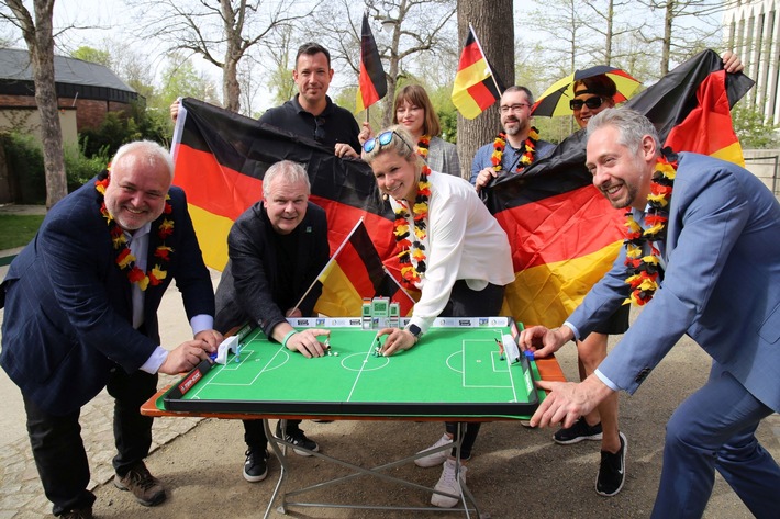 Stadion der Träume: Vier Wochen Programm im Konzertgarten des Zoo Leipzig