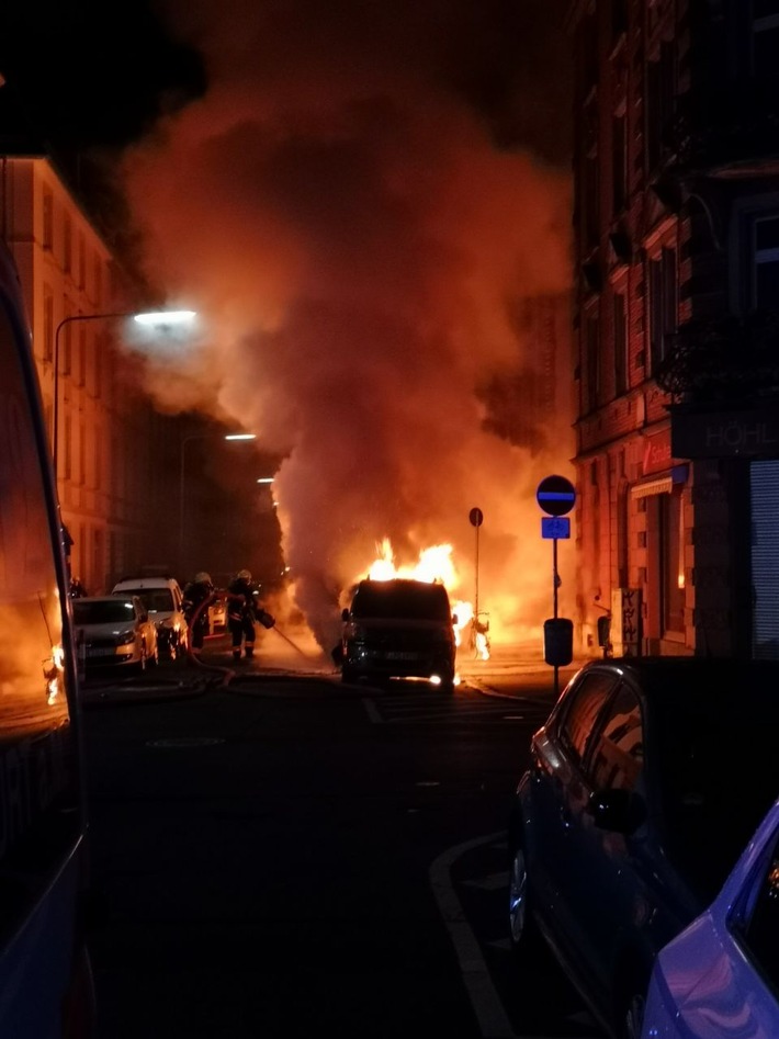 FW-F: Nachtrag zur Pressemeldung PKW Brände in Bockenheim