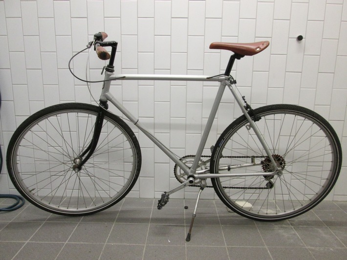 POL-DA: Darmstadt: Polizei sucht rechtmäßigen Fahrradbesitzer